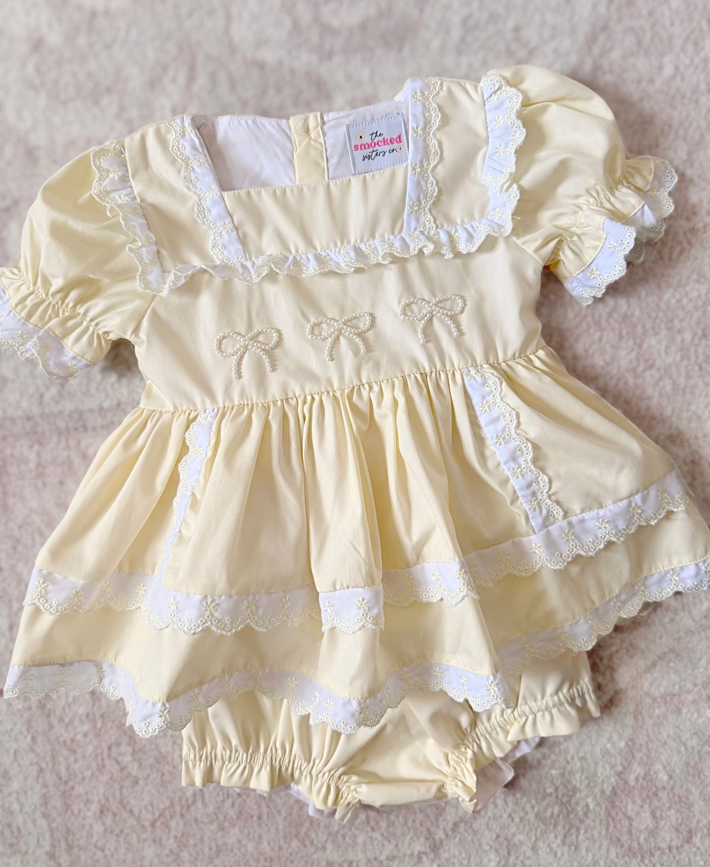 Butter & Lace Bow Diaper Set