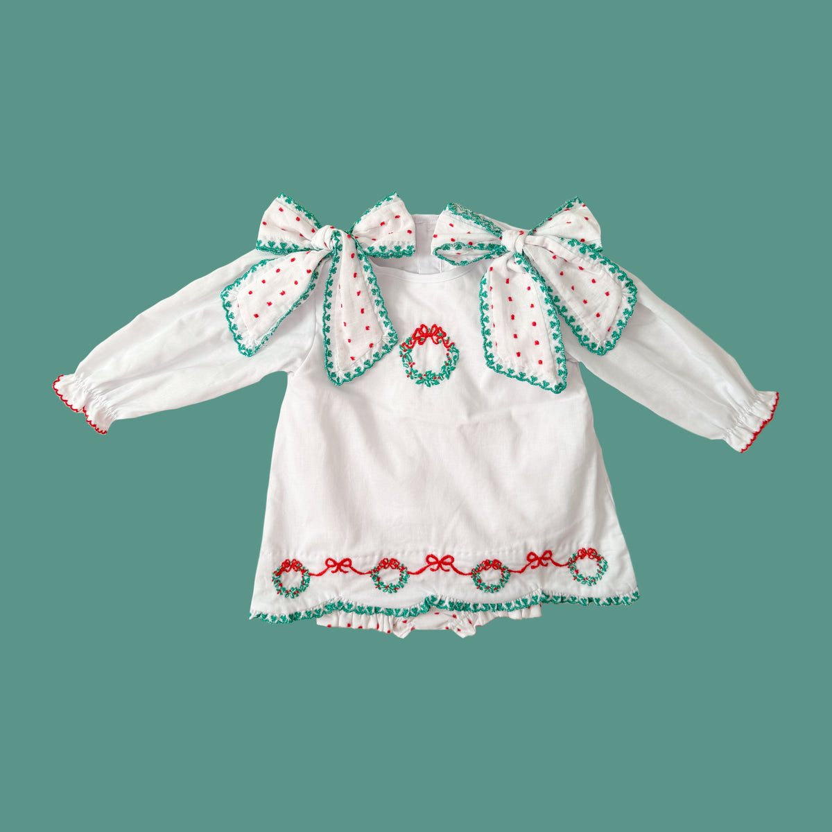 Christmas Wreath Skirted Bubble