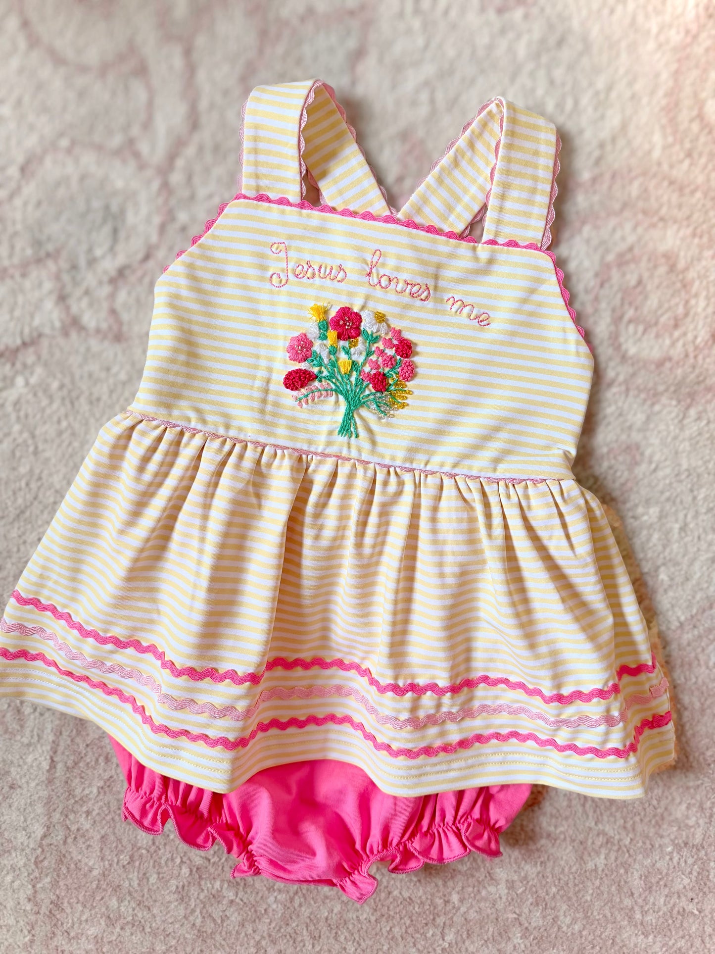 Jesus Loves Me Shorts Set