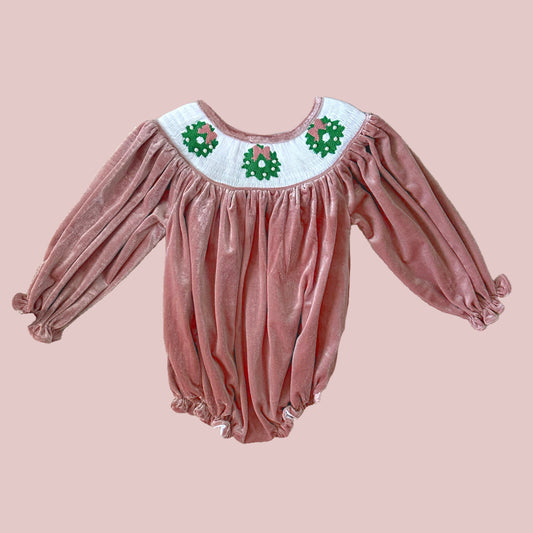 Velvet Pearl Wreath Bubble