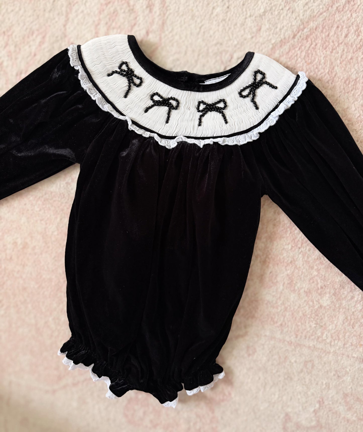PREORDER: Black Pearl Bow Velvet Bubble (November TAT)