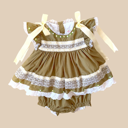Heirloom Green & Ivory Fall Diaper Set