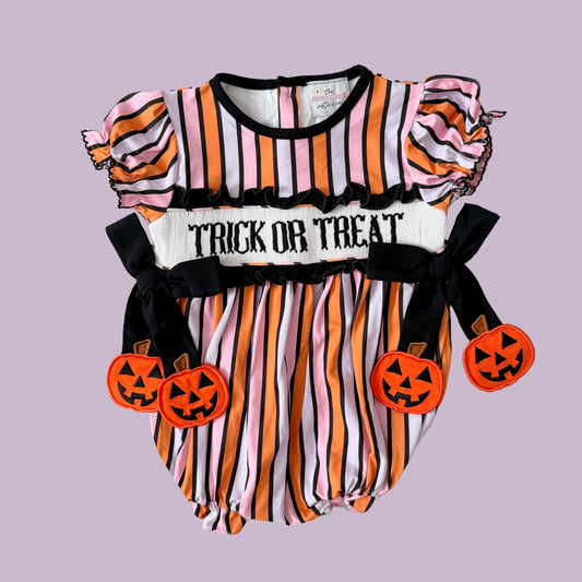 Trick Or Treat Spooky Stripes & Pumpkins Bubble