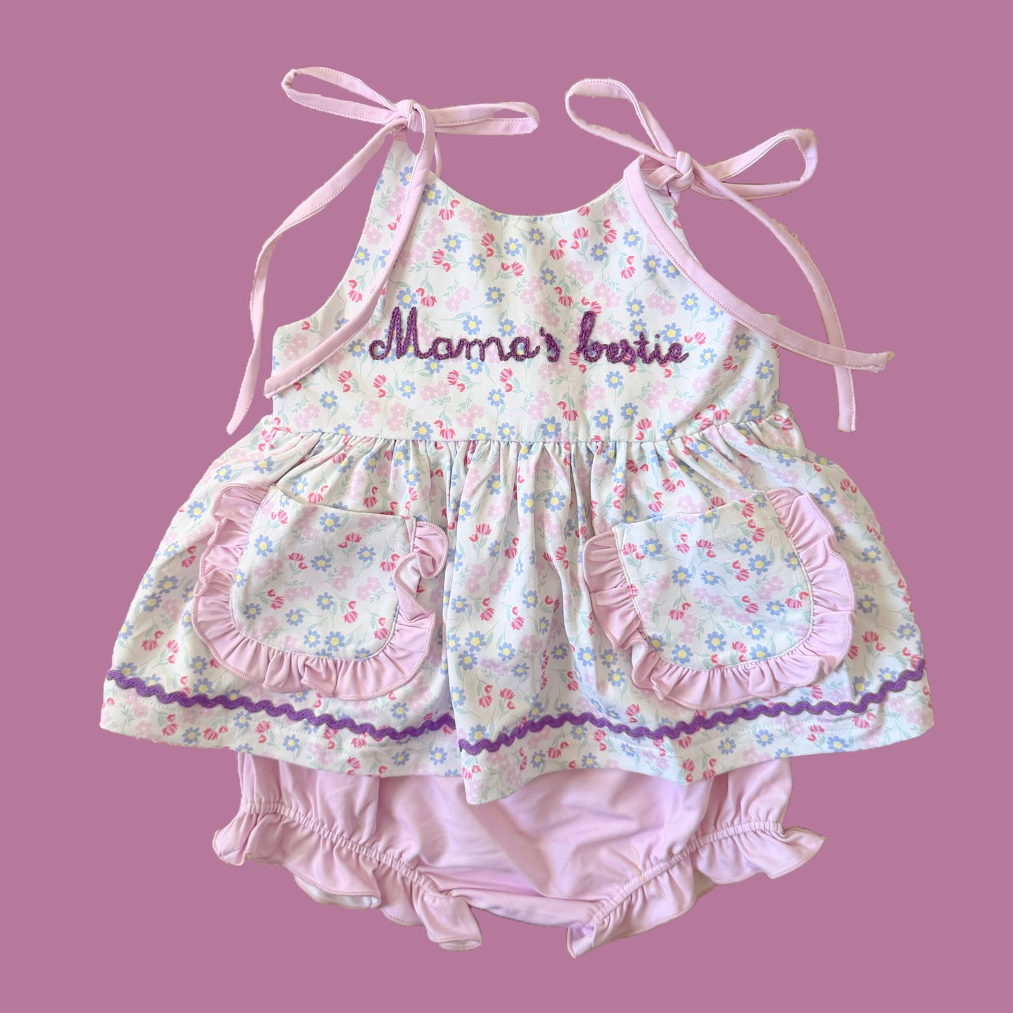 Mama's Bestie Doodle Blooms Shorts Set